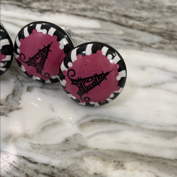 Pink and Black Eiffel Tower Ceramic Drawer Knobs/ Lot of 4 - Picture 2 of 8